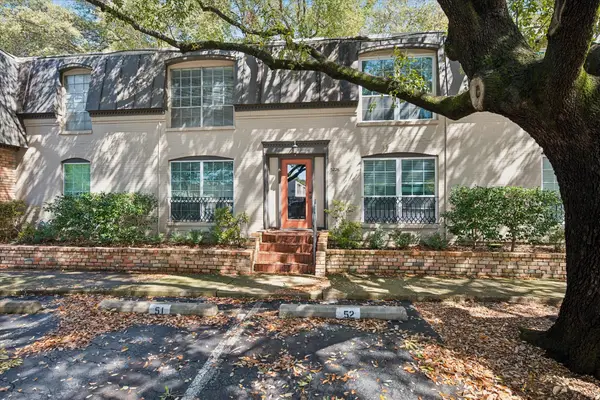 5226 Fleetwood Oaks Avenue #214, Dallas, TX 75235