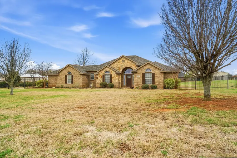 4008 Glenwood Drive, Joshua, TX 76058 - #2