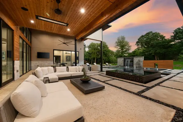 916 Dove Creek Court, Bartonville, TX 76226