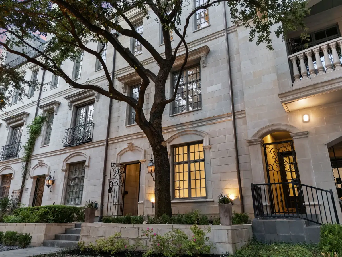 2214 Worthington Street, Dallas, TX 75204 - #1