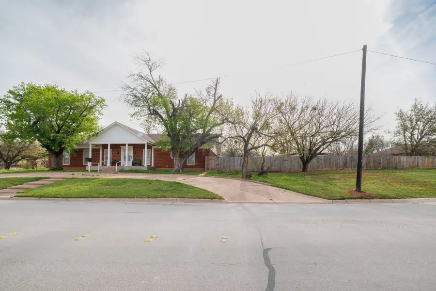 933 Washington Boulevard, Abilene, TX 79601 - #2