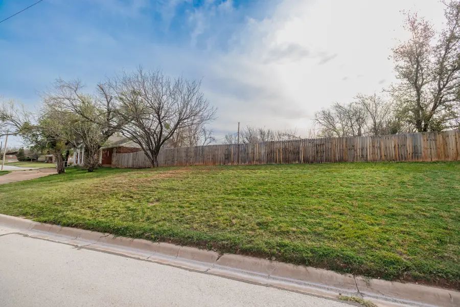 933 Washington Boulevard, Abilene, TX 79601 - #3