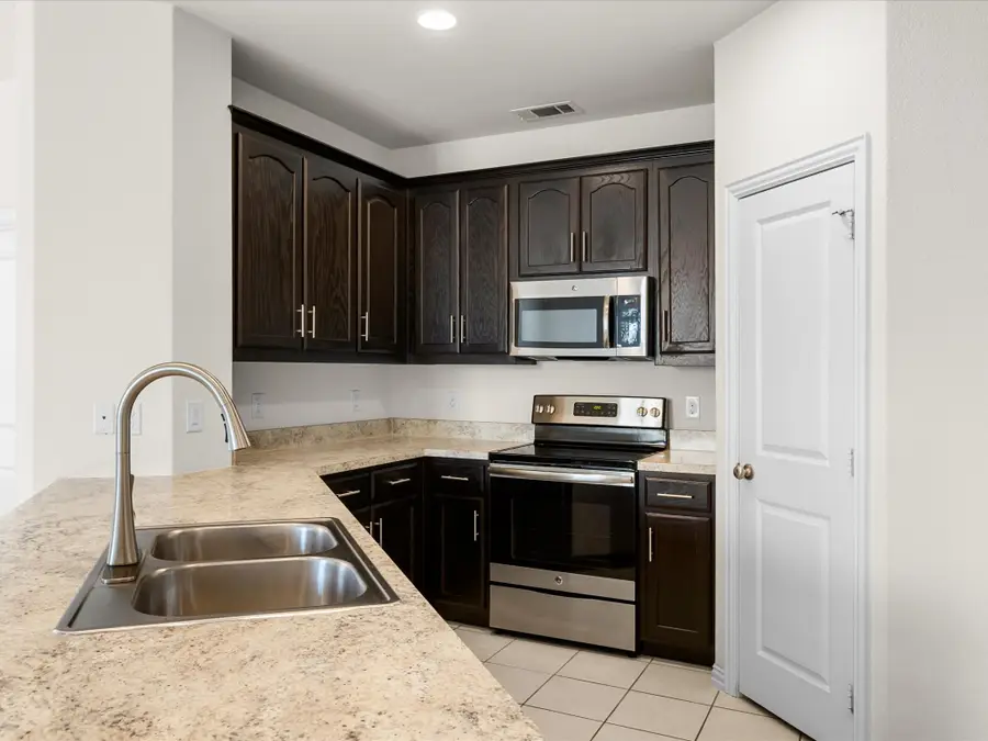209 Emerald Creek Drive, Fort Worth, TX 76131 - #3