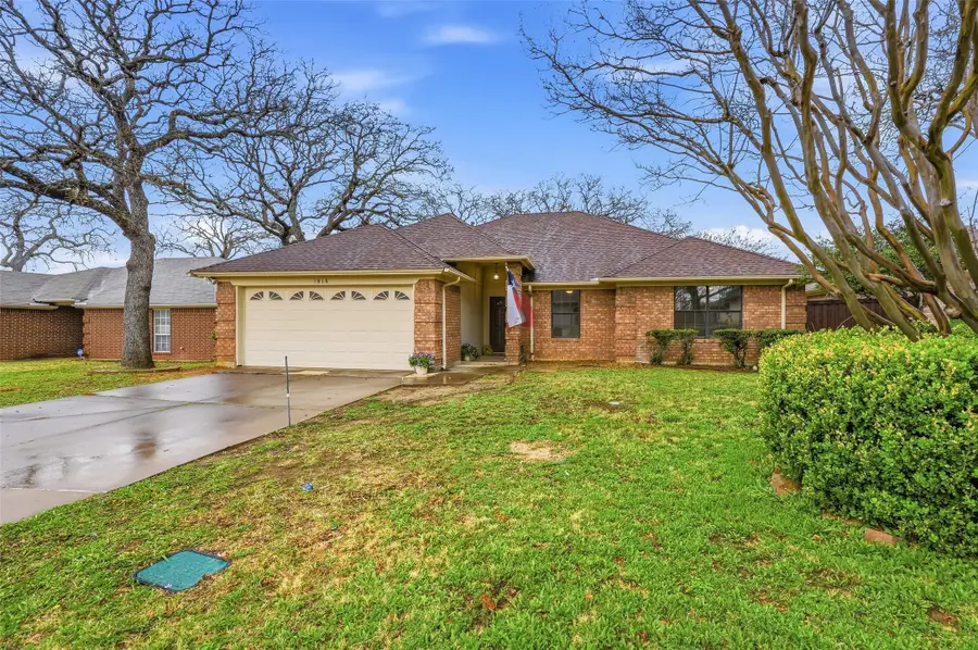 1916 Canterbury Circle, Fort Worth, TX 76112 - #2