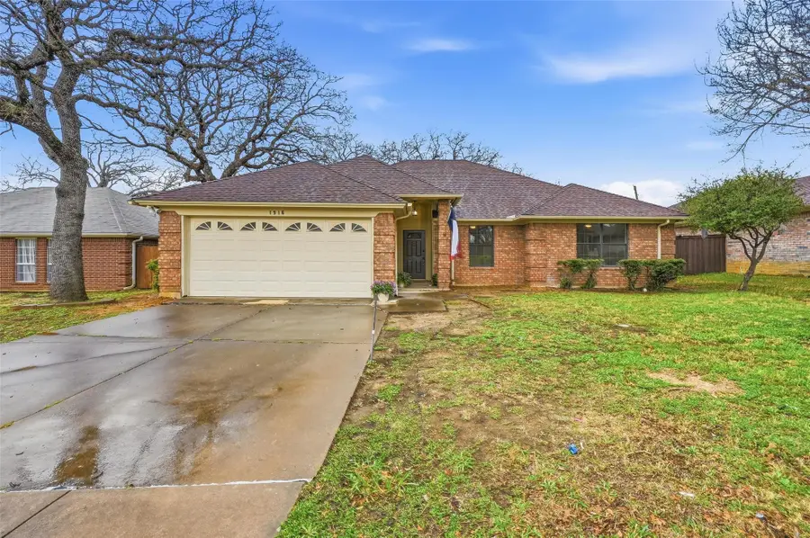 1916 Canterbury Circle, Fort Worth, TX 76112 - #3
