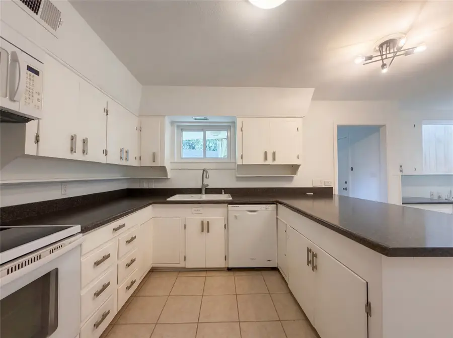 509 Robinhood Drive, Irving, TX 75061 - #2