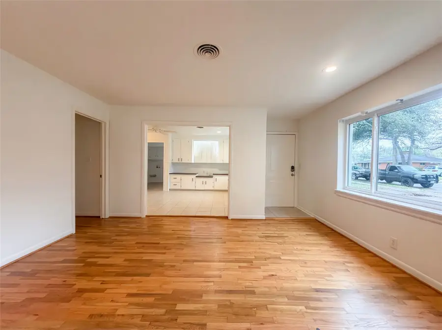 509 Robinhood Drive, Irving, TX 75061 - #3