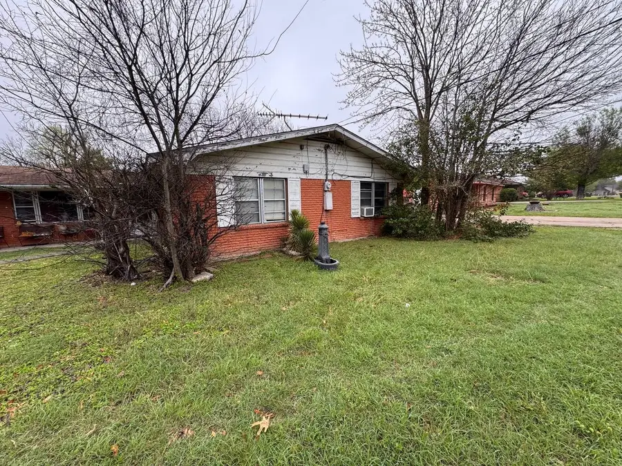129 Palm Drive, Marlin, TX 76661 - #2