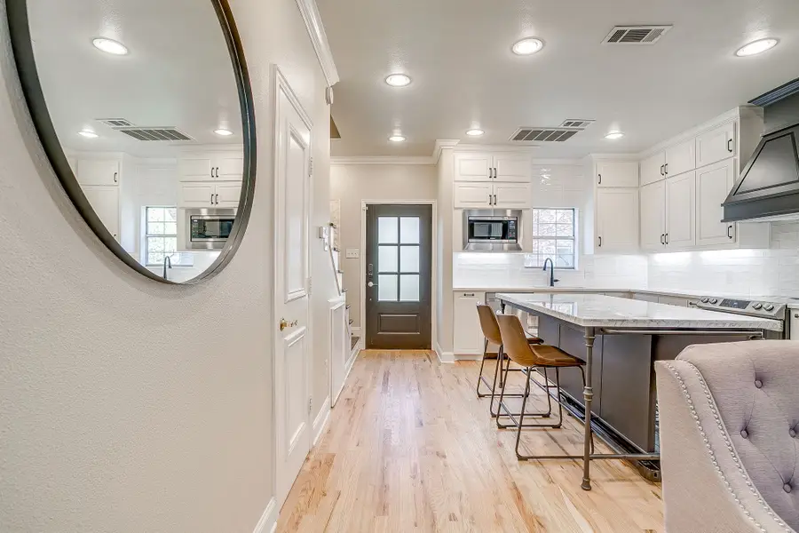 2727 Shelby Avenue #S, Dallas, TX 75219 - #3