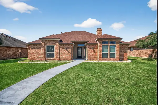 2229 Country Valley Road, Garland, TX 75041