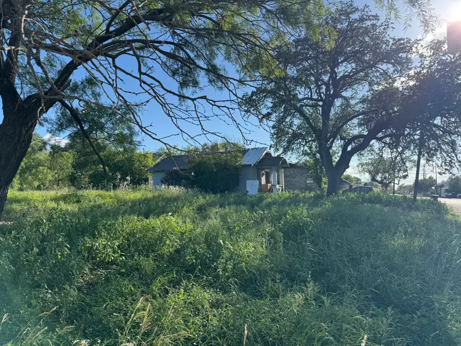 703 W 2nd Street, Brady, TX 76825 - #2