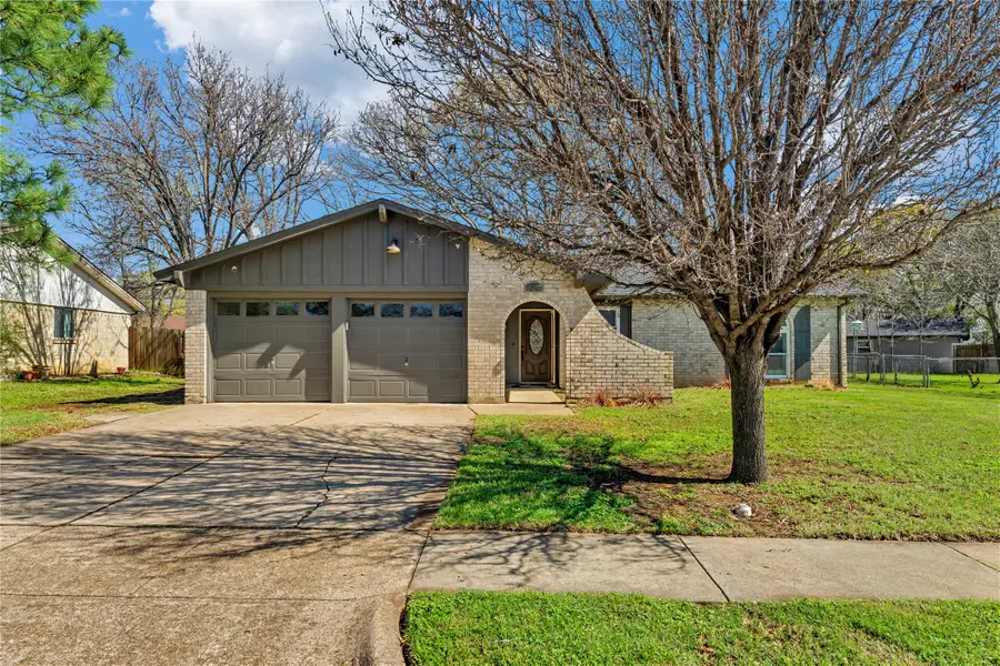 524 NW Ann Lois Lane, Burleson, TX 76028 - #2