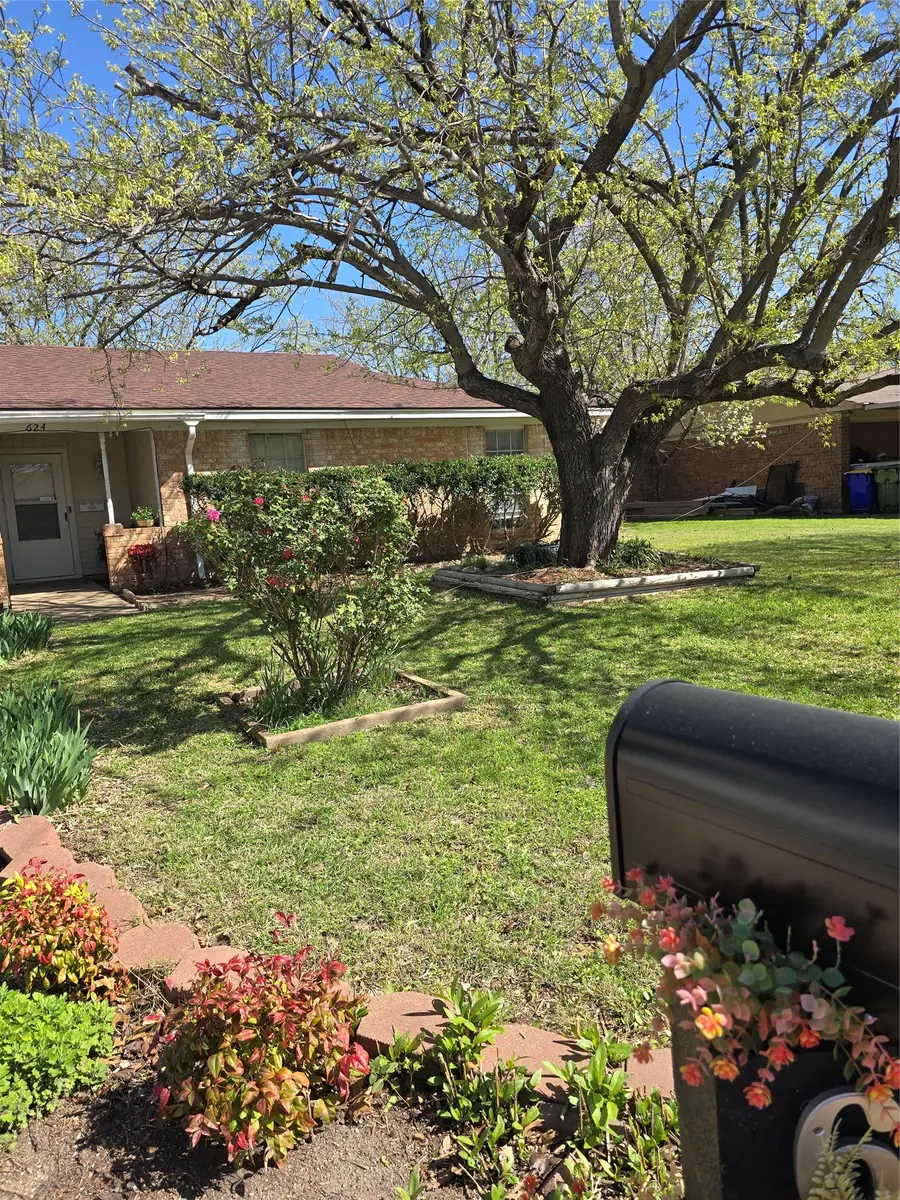624 S Kate Street, White Settlement, TX 76108 - #2