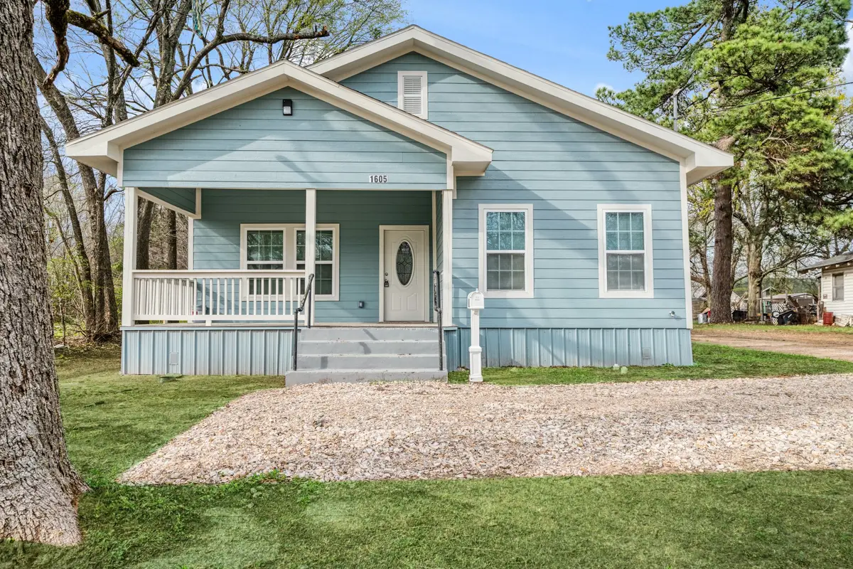 1605 Pine Bluff Street, Paris, TX 75460 - #1