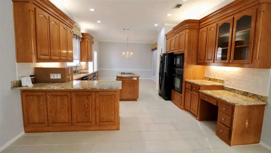 552 Brookes Way, Reno, TX 75462 - #3