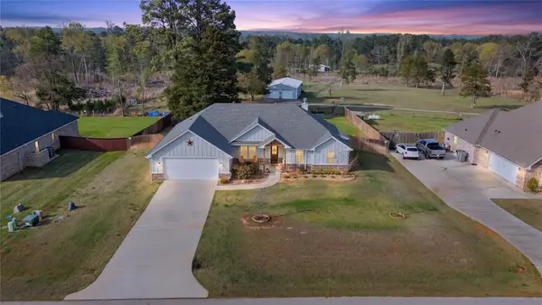 18341 Timber Oaks Drive, Lindale, TX 75771