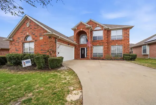 8641 Shadow Trace Drive, Fort Worth, TX 76244