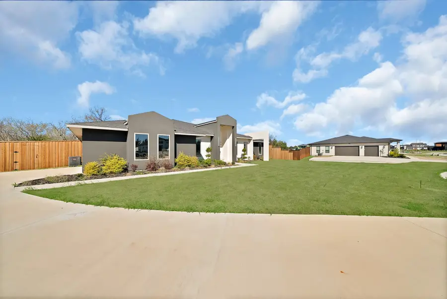 309 Whispering Way, Red Oak, TX 75154 - #2