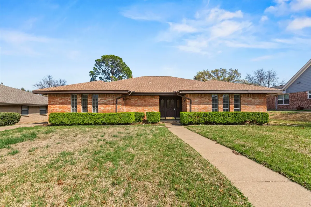 1905 Alamo Drive, Arlington, TX 76012 - #1