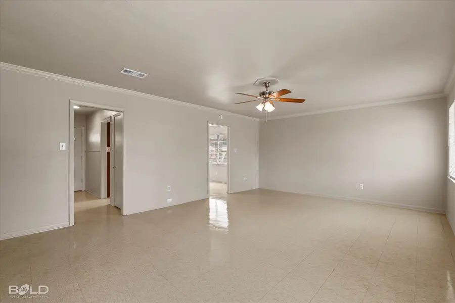 1121 Heatherwood Drive, Shreveport, LA 71107 - #3