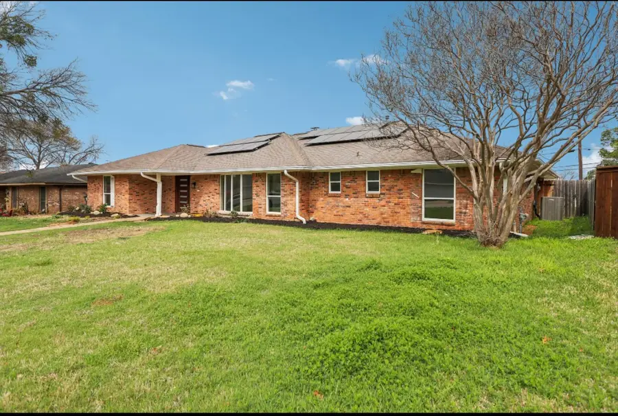 1835 E Cedar Elm Drive, Arlington, TX 76012 - #2