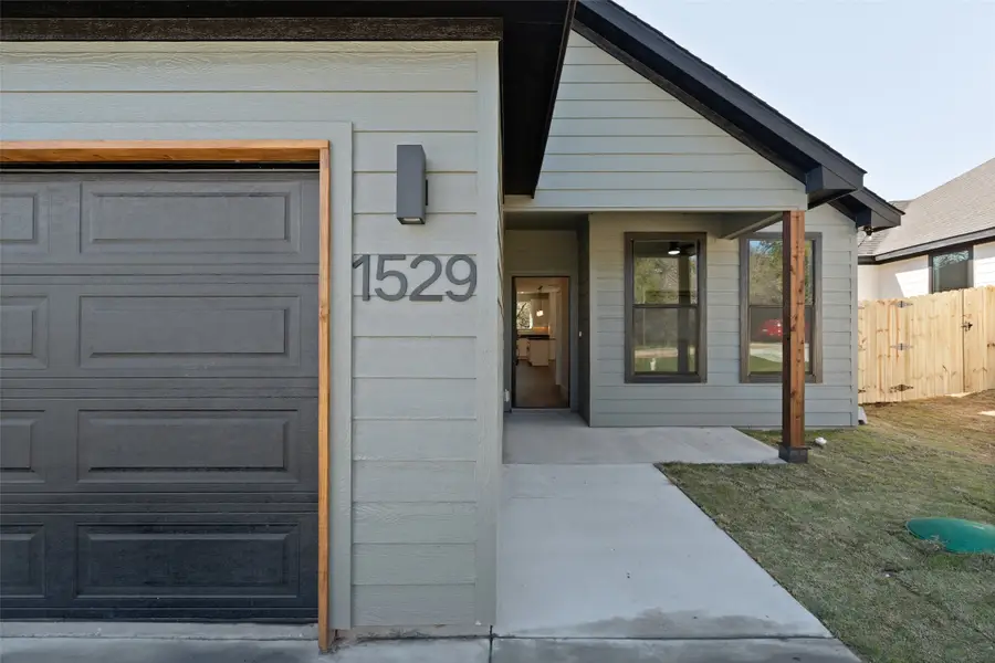 1529 Corona Drive, Granbury, TX 76048 - #3