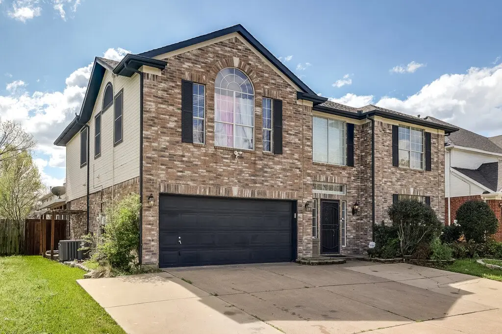 706 Gentry Drive, Arlington, TX 76018 - #1