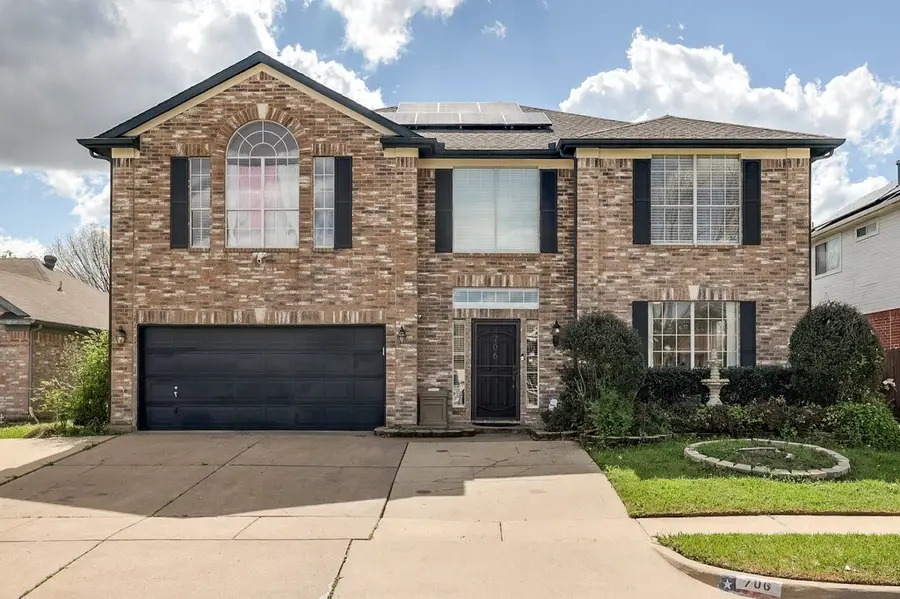 706 Gentry Drive, Arlington, TX 76018 - #2
