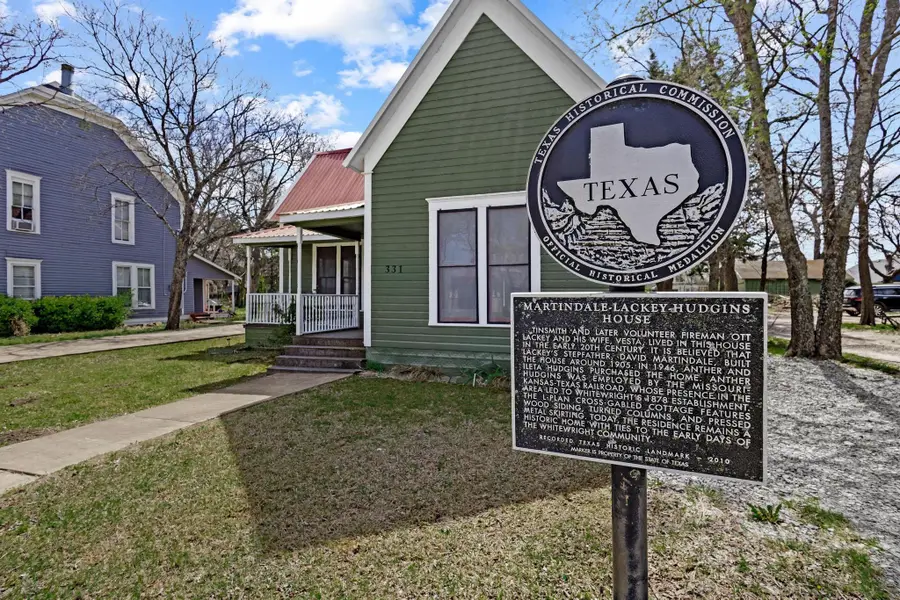 331 W Grand Street, Whitewright, TX 75491 - #2