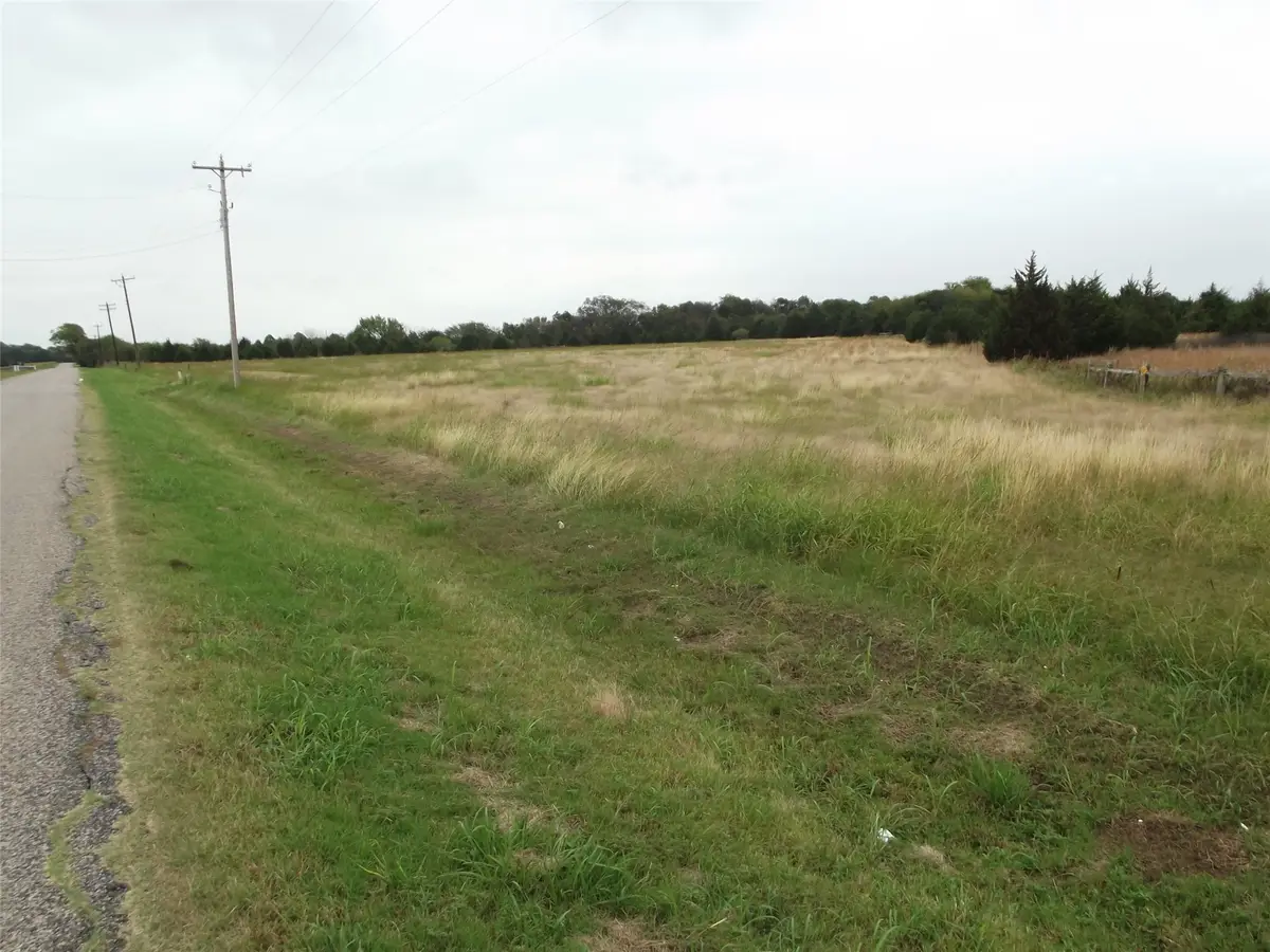 501 S Ray Roberts Parkway, Tioga, TX 76271 - #1