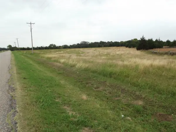 501 S Ray Roberts Parkway, Tioga, TX 76271