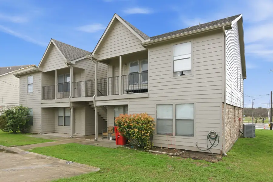 319 Ware Drive, Grand Prairie, TX 75051 - #3