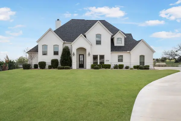 224 Bearclaw Circle, Aledo, TX 76008