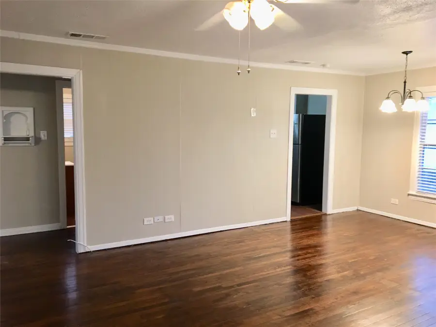 425 S Locust Street, Mesquite, TX 75149 - #2