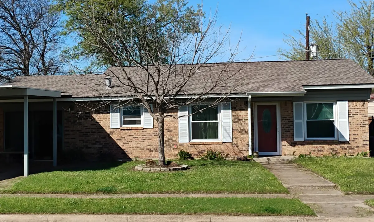 6307 S Solona Circle S, Haltom City, TX 76117 - #1