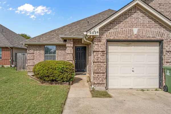 502 S Main Street #B, Aubrey, TX 76227