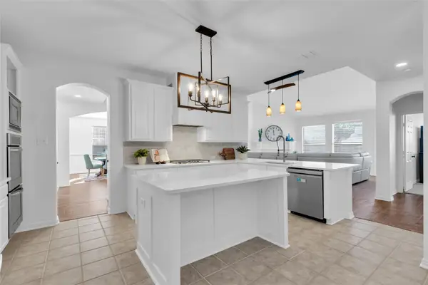 4135 Amhurst Drive, Highland Village, TX 75077