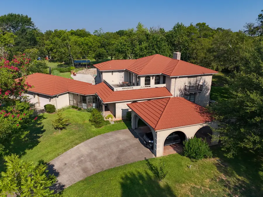 408 Rainey Street, Bonham, TX 75418 - #2