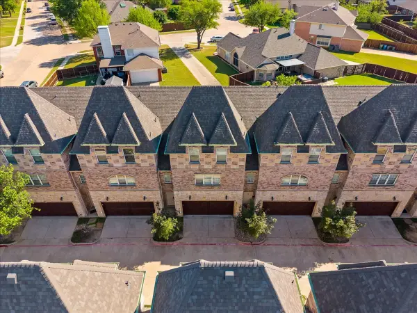 2700 Club Ridge Drive #34, Lewisville, TX 75067