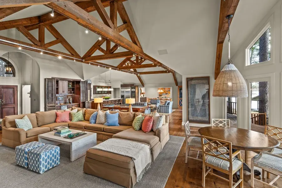 608 E Eagle Point, Mount Vernon, TX 75457 - #2