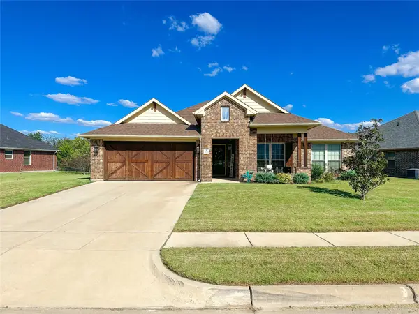 3213 Shoreline Drive, Burleson, TX 76028