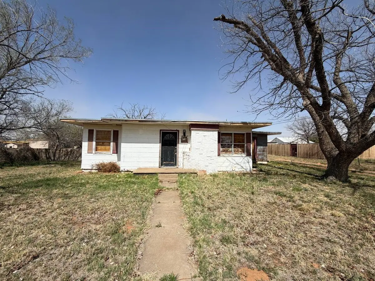 724 E 16th Street, Colorado City, TX 79512 - #1