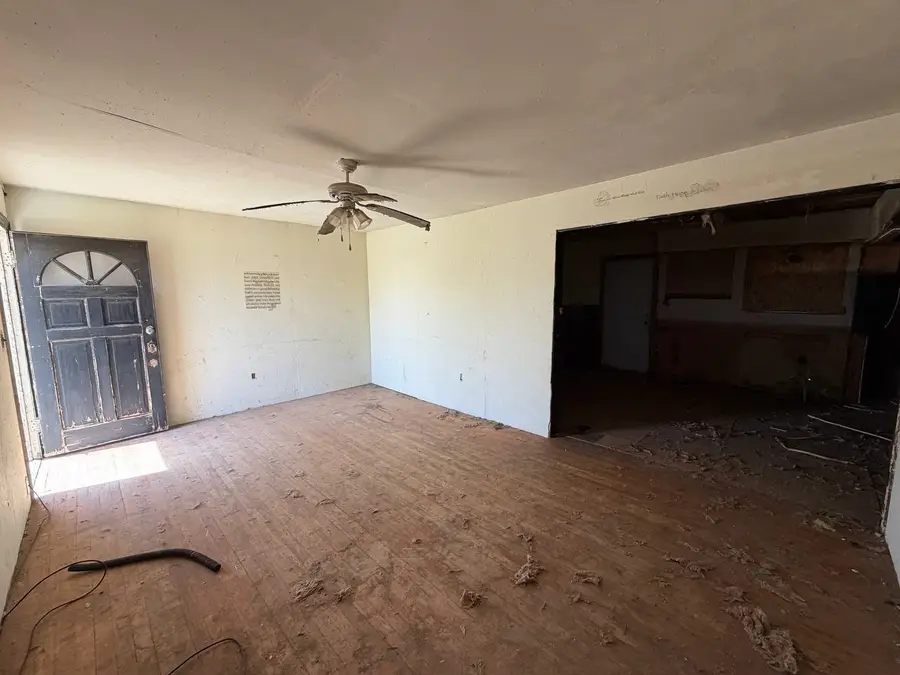 724 E 16th Street, Colorado City, TX 79512 - #3