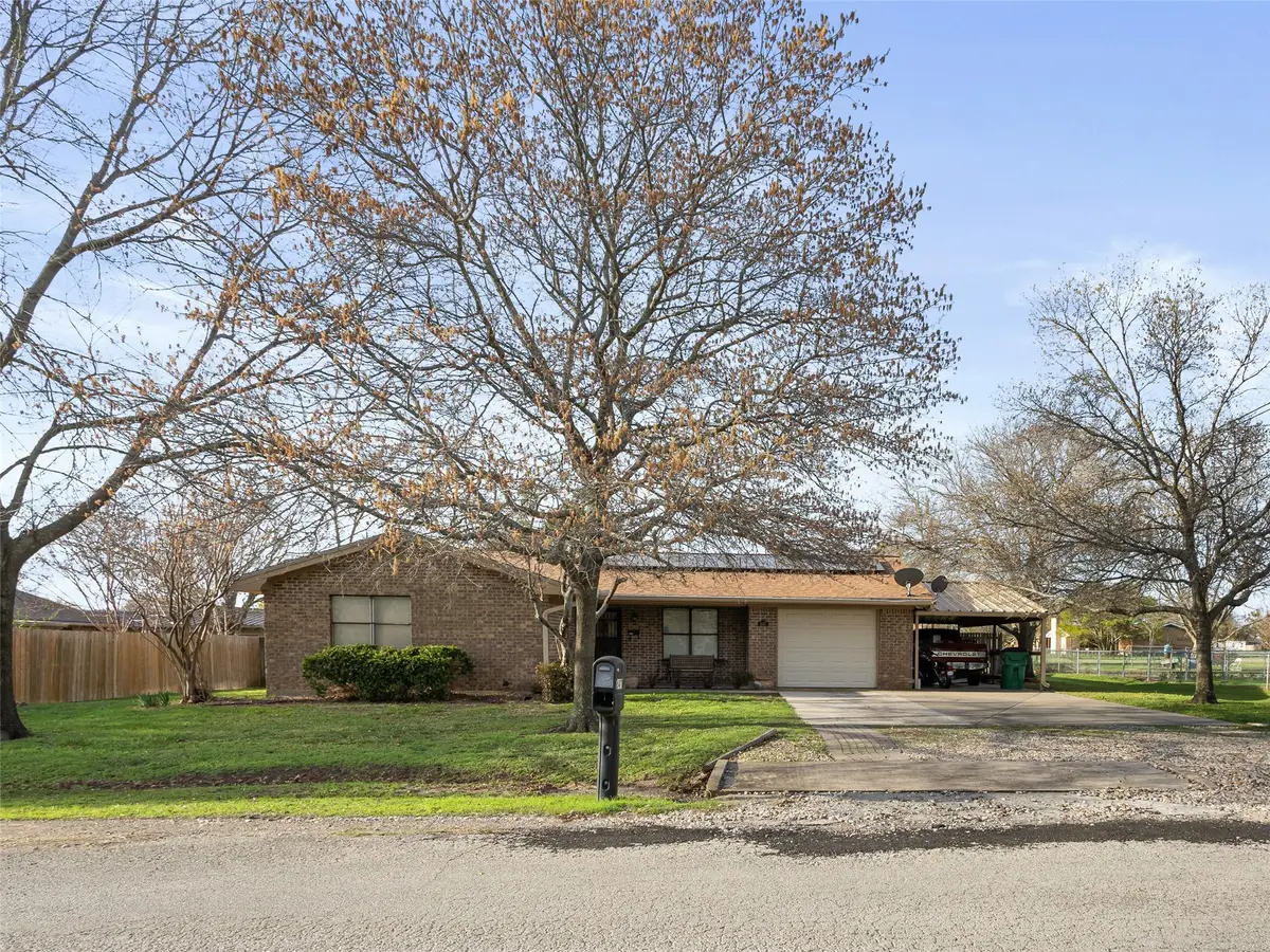 647 W Travis Street, Dublin, TX 76446 - #1