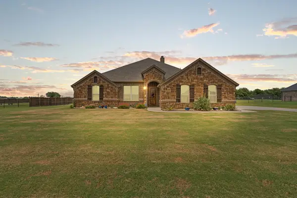9708 Puma Trail, Godley, TX 76044
