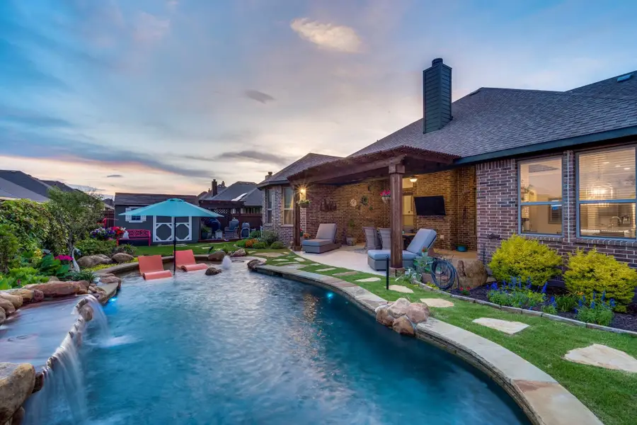 462 Wintergreen Drive, Waxahachie, TX 75165 - #2