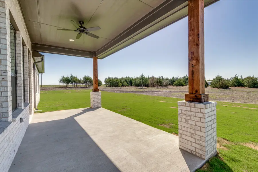 820 Evergreen Way, Nevada, TX 75173 - #3