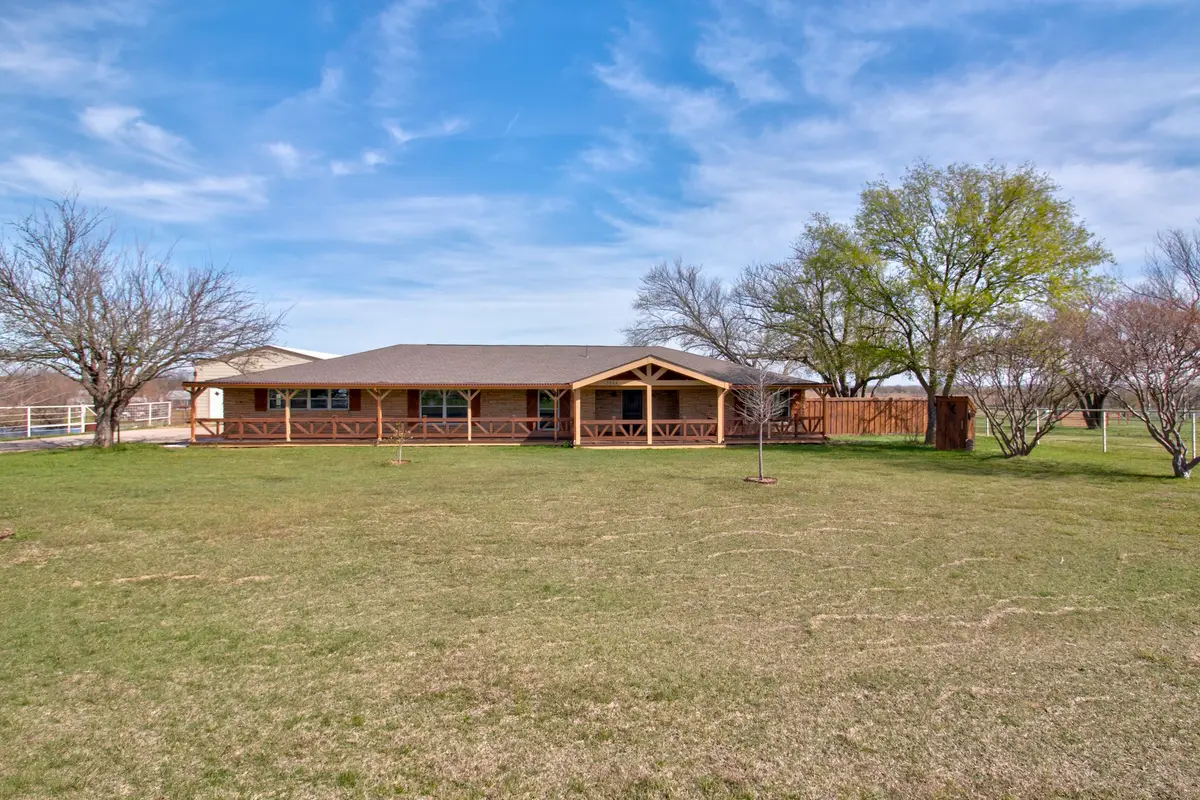 3884 E Lois Road, Sanger, TX 76266 - #1