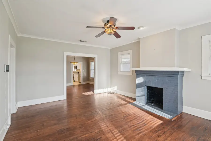 3108 S Adams Street, Fort Worth, TX 76110 - #2