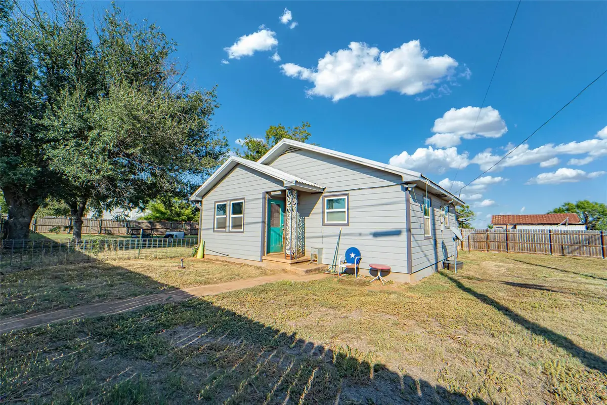 844 N Us Highway 183, Breckenridge, TX 76424 - #1